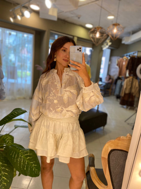 Camisera beige tejida